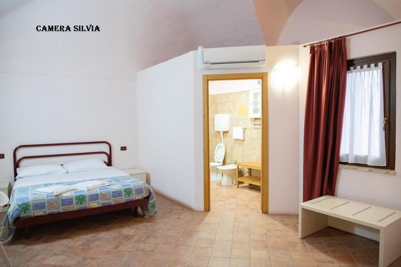 Hotel Palazzo Meraviglia Albergo Diffuso Corinaldo Buitenkant foto