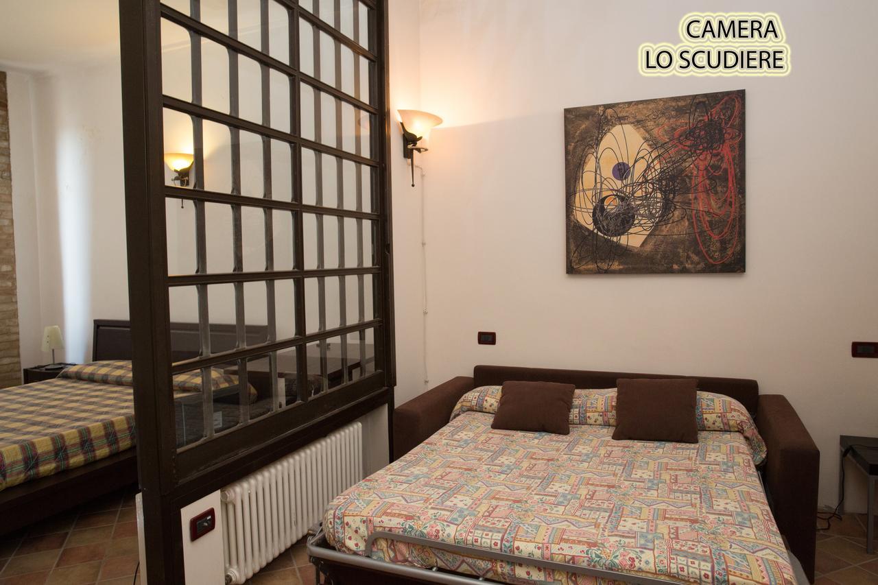 Hotel Palazzo Meraviglia Albergo Diffuso Corinaldo Buitenkant foto