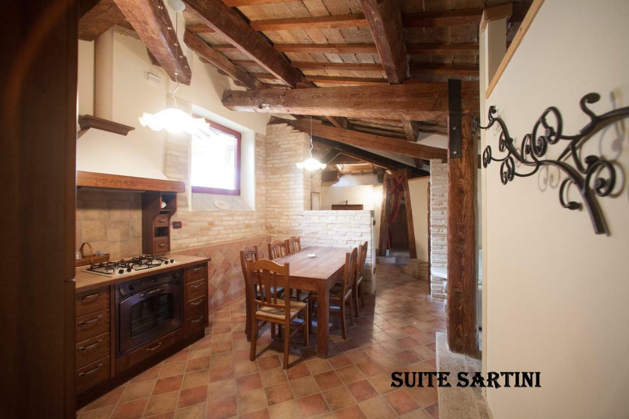 Hotel Palazzo Meraviglia Albergo Diffuso Corinaldo Buitenkant foto